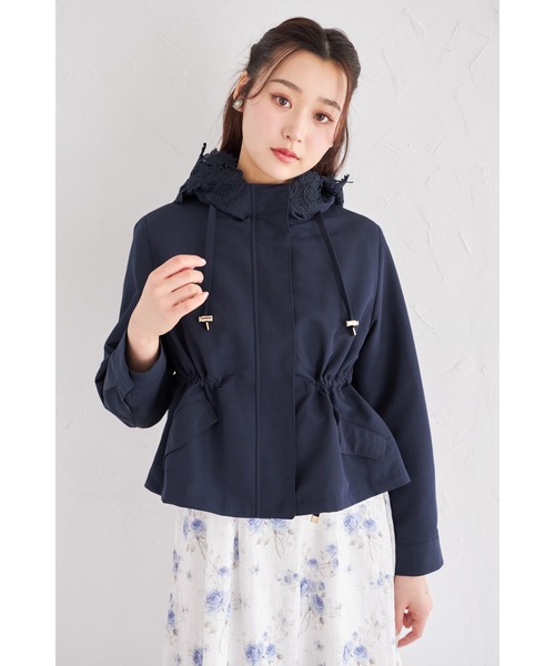 tocco closet(トッコ クローゼット)の「バックフリル付きフードレースドロストペプラムマウンテンパーカー(パーカー・レディース・ネイビー/グレイッシュベージュ/ピンクベージュ・M)」の17枚目の写真