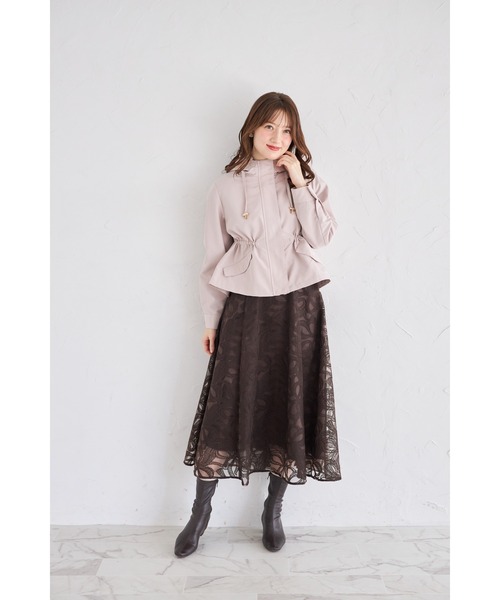 tocco closet(トッコ クローゼット)の「バックフリル付きフードレースドロストペプラムマウンテンパーカー(パーカー・レディース・ネイビー/グレイッシュベージュ/ピンクベージュ・M)」の20枚目の写真
