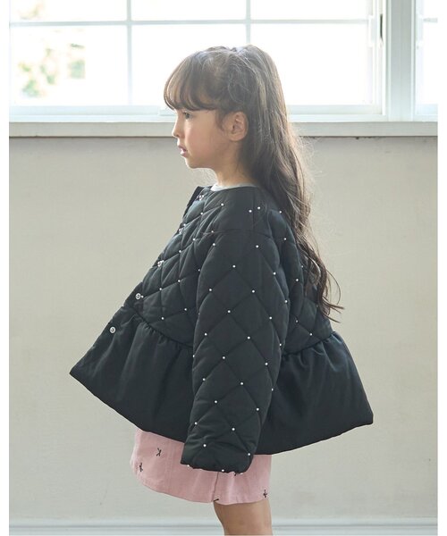 Lycee mine（リセマイン）の「パール付きキルティングペプラムブルゾン【子供服】【キッズ】【女の子】（ブルゾン・キッズ・ピンク/ブラック/ブルーグレー/アイボリー・100cm/110cm/120cm/130cm/140cm/150cm）」の7枚目の写真
