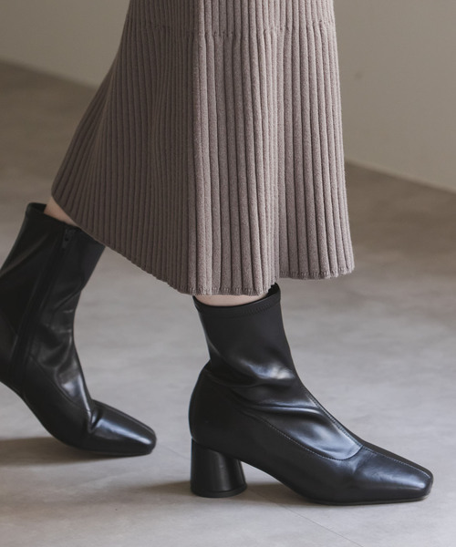 LE VERNIS（ル・ベルニ）の「LE VERNIS/ルベルニ Panel strech boots（ブーツ・レディース・ブラウン/ブラック・24cm/24.5cm/23.5cm/23cm）」の3枚目の写真