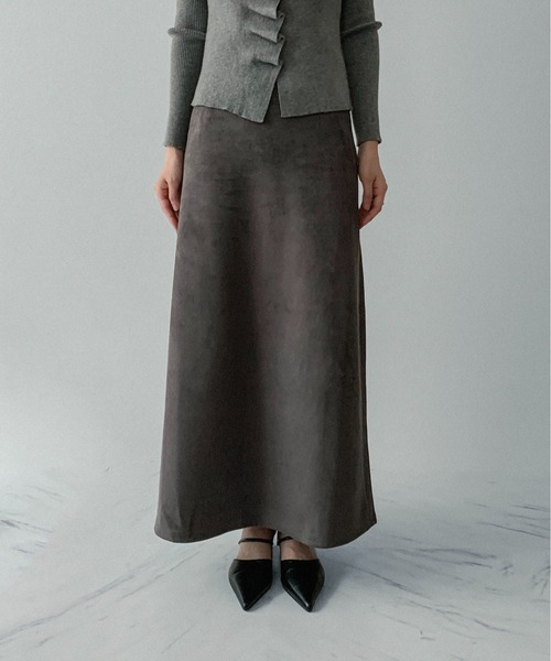 on:nue】スウェードAラインロングスカート /2025 AW COLLECTION