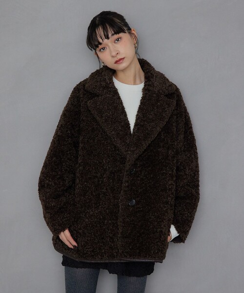 EMMEL REFINES（エメルリファインズ）の「＜EMMEL REFINES＞EM リバーシブル フェイクムートン コート（ピーコート・レディース・ダークブラウン/ベージュ・M/S）」の4枚目の写真