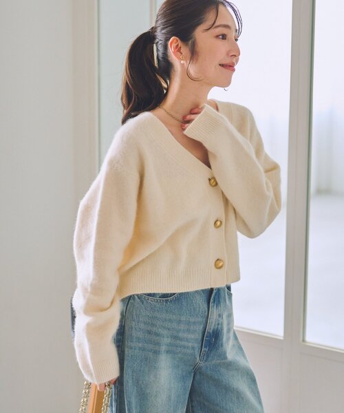 La boutique BonBon（ラブティックボンボン）の「【今すぐお届け！・ふわふわ】ヘアリーヤーンメタルボタンカーディガン（カーディガン/ボレロ・レディース・オフホワイト/モカ/ミント/ピンク・FREE）」の10枚目の写真