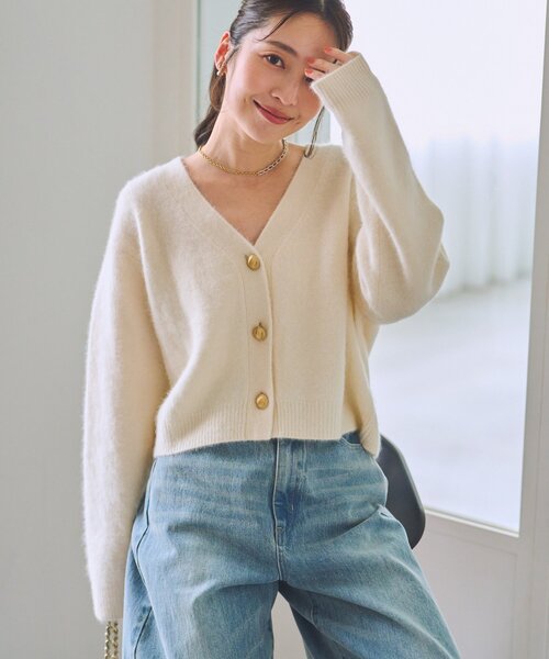 La boutique BonBon（ラブティックボンボン）の「【今すぐお届け！・ふわふわ】ヘアリーヤーンメタルボタンカーディガン（カーディガン/ボレロ・レディース・オフホワイト/モカ/ミント/ピンク・FREE）」の12枚目の写真