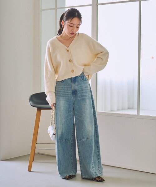 La boutique BonBon（ラブティックボンボン）の「【今すぐお届け！・ふわふわ】ヘアリーヤーンメタルボタンカーディガン（カーディガン/ボレロ・レディース・オフホワイト/モカ/ミント/ピンク・FREE）」の13枚目の写真