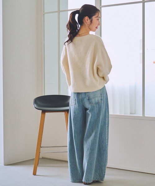 La boutique BonBon（ラブティックボンボン）の「【今すぐお届け！・ふわふわ】ヘアリーヤーンメタルボタンカーディガン（カーディガン/ボレロ・レディース・オフホワイト/モカ/ミント/ピンク・FREE）」の15枚目の写真