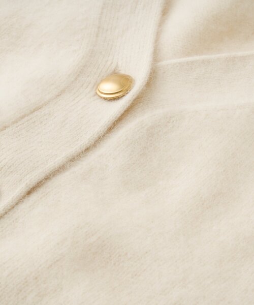 La boutique BonBon（ラブティックボンボン）の「【今すぐお届け！・ふわふわ】ヘアリーヤーンメタルボタンカーディガン（カーディガン/ボレロ・レディース・オフホワイト/モカ/ミント/ピンク・FREE）」の17枚目の写真