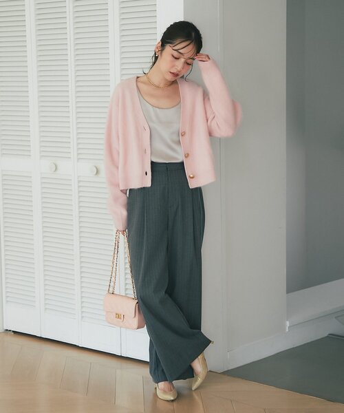 La boutique BonBon（ラブティックボンボン）の「【今すぐお届け！・ふわふわ】ヘアリーヤーンメタルボタンカーディガン（カーディガン/ボレロ・レディース・オフホワイト/モカ/ミント/ピンク・FREE）」の5枚目の写真