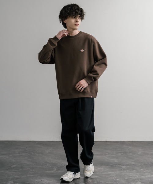 Dickies(ディッキーズ)の「Dickies 裏起毛ワンポイントロゴワッペンクルーネック長袖スウェットトレーナー(スウェット・メンズ・ネイビー/オートミール/ブラック/ブラウン・LL/L/M)」の14枚目の写真