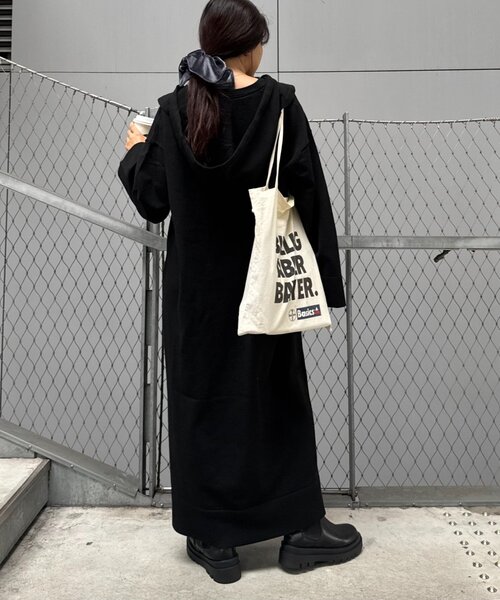 WILLOW(ウィロー)の「【willow】ニットフーディースキッパーワンピース(ワンピース・レディース・ブラック/グレー・ONE SIZE)」の6枚目の写真