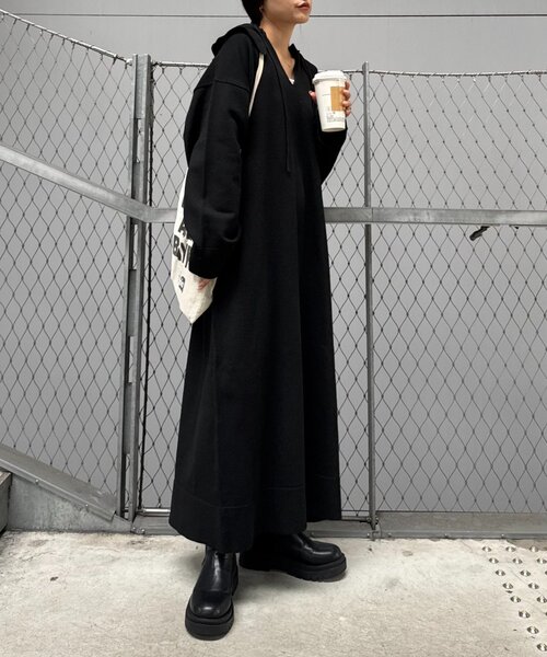 WILLOW(ウィロー)の「【willow】ニットフーディースキッパーワンピース(ワンピース・レディース・ブラック/グレー・ONE SIZE)」の7枚目の写真