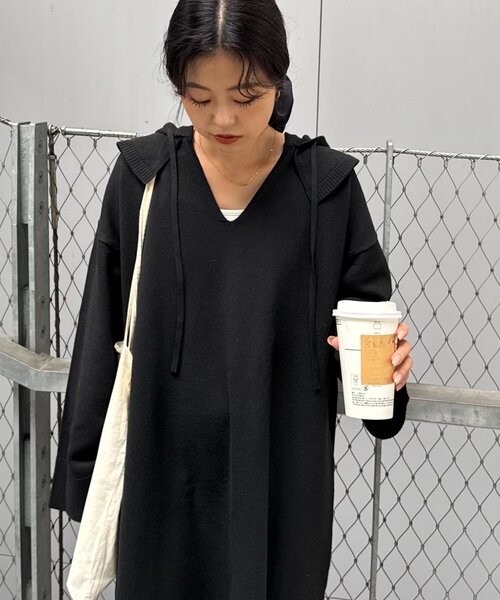 WILLOW(ウィロー)の「【willow】ニットフーディースキッパーワンピース(ワンピース・レディース・ブラック/グレー・ONE SIZE)」の10枚目の写真