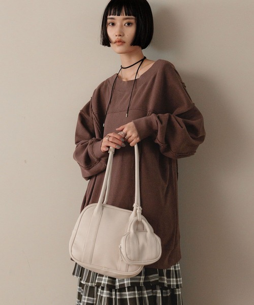 LOWRYS FARM（ローリーズファーム）の「２ＳＥＴボストンＢＡＧ  607206（ボストンバッグ・レディース・アイボリー/ブラック/ブラウン・FREE）」の2枚目の写真