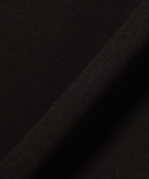 BRILLA per il gusto（ブリッラペルイルグースト）の「TATRAS / PILADE コットン センターロゴ クルーネック Tシャツ（Tシャツ/カットソー・メンズ・ホワイト/ブラック・4/3/2）」の11枚目の写真