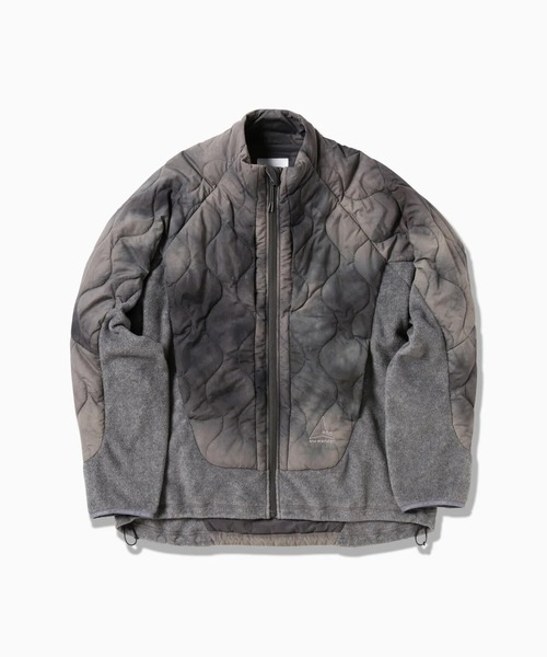 and wander（アンドワンダー）の「【and wander/アンドワンダー】ROA quilting fleece jacket（その他アウター・メンズ・グレー・M/L）」の2枚目の写真