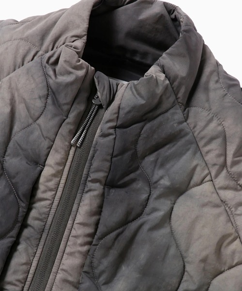 and wander（アンドワンダー）の「【and wander/アンドワンダー】ROA quilting fleece jacket（その他アウター・メンズ・グレー・M/L）」の11枚目の写真