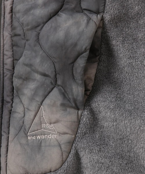 and wander（アンドワンダー）の「【and wander/アンドワンダー】ROA quilting fleece jacket（その他アウター・メンズ・グレー・M/L）」の16枚目の写真