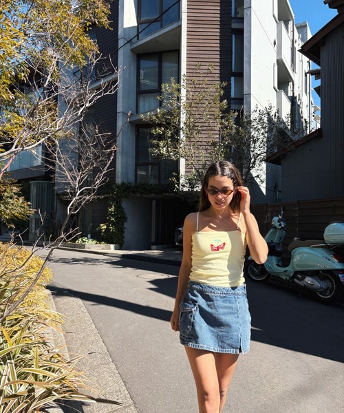 ROXY(ロキシー)の「CHERRY CHERRY BARE T/ロキシーキャミソール(キャミソール・レディース・イエロー/ナチュラル/ブルー/ブラック・MEDIUM/LARGE)」の4枚目の写真