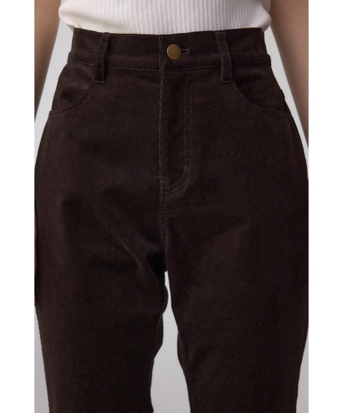 AZUL by moussy（アズールバイマウジー）の「コーデュロイフレアパンツ（スラックス・レディース・ブラウン/キャメル・SMALL/MEDIUM）」の9枚目の写真
