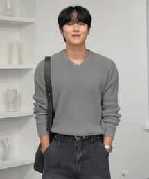 NODU（ノードユー）の「Vネックワッフルエッセンシャルニット[グレー]（ニット/セーター）」