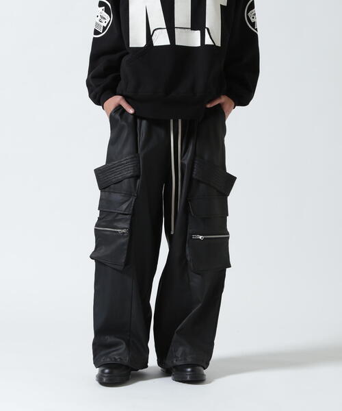 FR(13)NDS（フレンズ）の「FR(13)NDS/フレンズ/コーティングワイドカーゴパンツ（カーゴパンツ・メンズ・ブラック・F）」の10枚目の写真