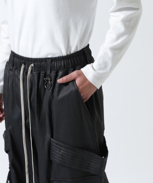 FR(13)NDS（フレンズ）の「FR(13)NDS/フレンズ/コーティングワイドカーゴパンツ（カーゴパンツ・メンズ・ブラック・F）」の17枚目の写真