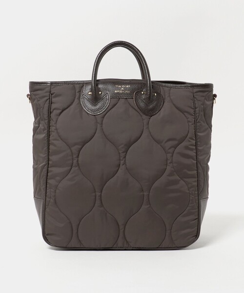 YOUNG&OLSEN The DRYGOODS STORE（ヤングアンドオルセン）の「【別注】＜YOUNG&OLSEN The DRYGOODS STORE＞キルトトートバッグ（トートバッグ・レディース・ブラック/ダークブラウン/ベージュ・FREE）」の9枚目の写真