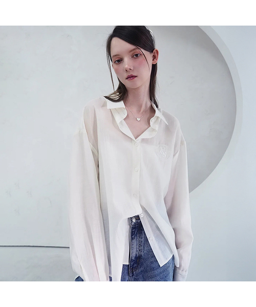 Vivacious（ビバシャス）の「Eclat See-Through Classic Shirt - 9COL（シャツ/ブラウス・レディース・パープル/ネイビー/ライトブルー/ブラック/アイボリー/ブルー/イエロー/ピンク/ミント・FREE）」の2枚目の写真