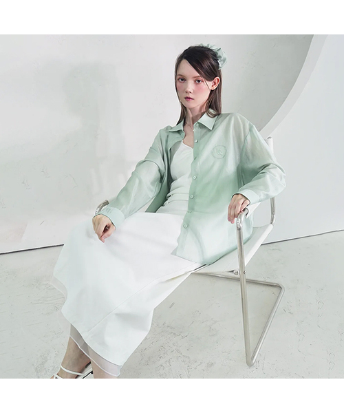 Vivacious（ビバシャス）の「Eclat See-Through Classic Shirt - 9COL（シャツ/ブラウス・レディース・パープル/ネイビー/ライトブルー/ブラック/アイボリー/ブルー/イエロー/ピンク/ミント・FREE）」の4枚目の写真