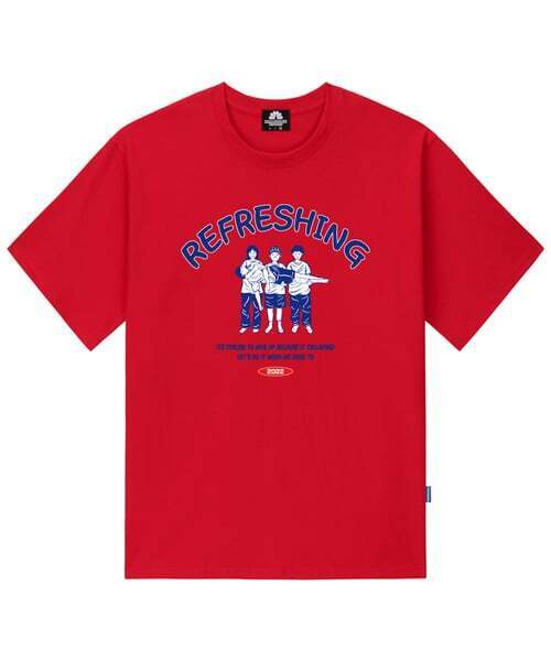 TRIPSHION(トリップション)の「REFRESHING FRIENDS GRAPHIC Tシャツ - レッド(Tシャツ/カットソー・メンズ・その他・LARGE/MEDIUM/X-LARGE)」の1枚目の写真