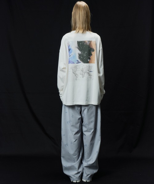 AIVER(アイバー)の「AIVER THE WORLD L/S TEE(Tシャツ/カットソー・メンズ・ブラック/チャコールグレー/オフホワイト・LARGE/MEDIUM/SMALL)」の16枚目の写真