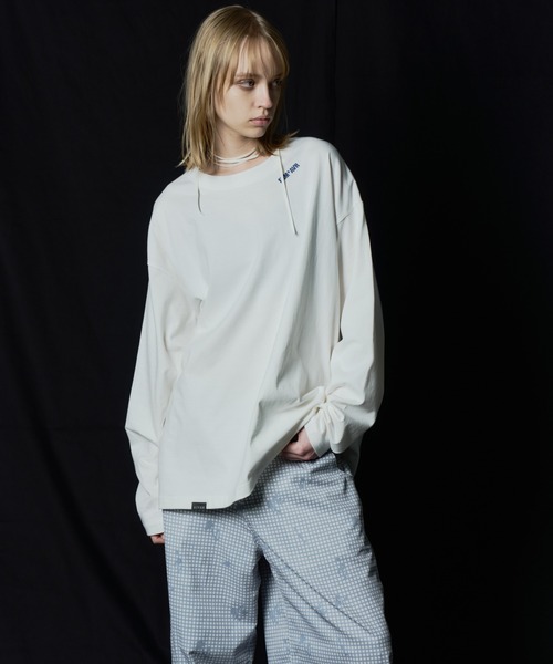 AIVER(アイバー)の「AIVER THE WORLD L/S TEE(Tシャツ/カットソー・メンズ・ブラック/チャコールグレー/オフホワイト・LARGE/MEDIUM/SMALL)」の6枚目の写真