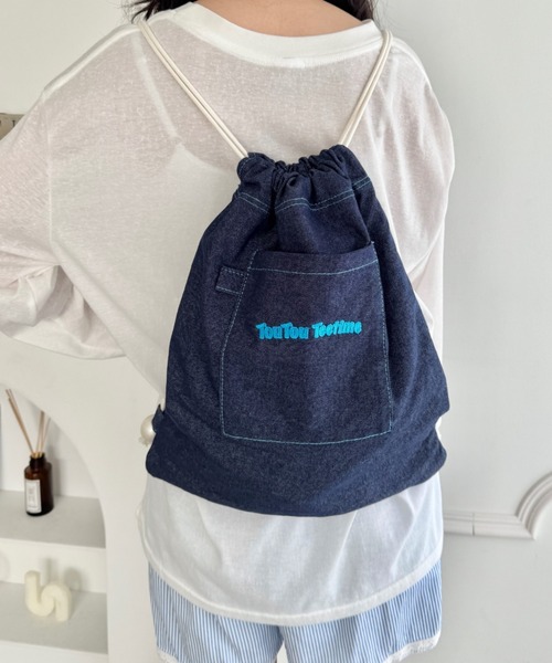 SOLLON.(ソルロン)の「ロゴ刺繍カジュアルナップサック(バックパック/リュック・レディース・ピンク/ネイビー/ライトブルー・FREE)」の11枚目の写真
