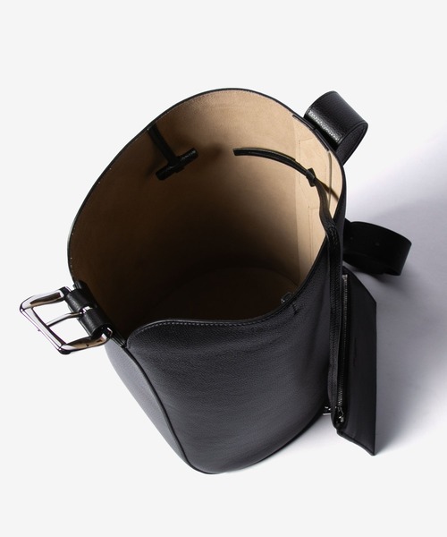 J&M Davidson（ジェイアンドエムデヴィッドソン）の「J&M DAVIDSON QUIVER BUCKET ジェイアンドエムデヴィッドソン クリバー バケット  ショルダーバッグ（ショルダーバッグ・レディース・グレー系1/ブラック・FREE）」の15枚目の写真