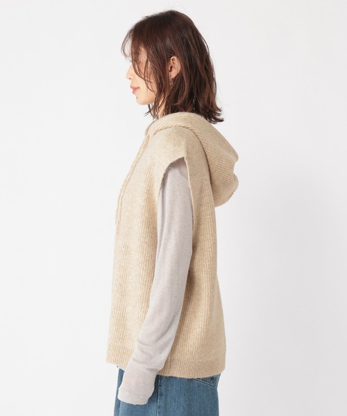 studio CLIP（スタディオクリップ）の「ZIPフーディニットベスト（ベスト・レディース・ライトベージュ/チャコール・FREE）」の4枚目の写真