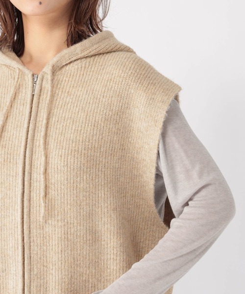 studio CLIP（スタディオクリップ）の「ZIPフーディニットベスト（ベスト・レディース・ライトベージュ/チャコール・FREE）」の7枚目の写真