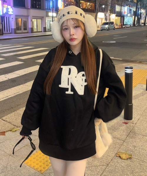 one after another NICE CLAUP（ワンアフターアナザーナイスクラップ）の「キルティングロゴビッグパーカー（パーカー・レディース・オフホワイト/杢グレー/ピンク/サックスブルー/ブラック・FREE）」の10枚目の写真