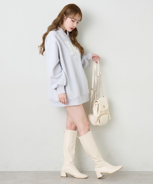 one after another NICE CLAUP（ワンアフターアナザーナイスクラップ）の「キルティングロゴビッグパーカー（パーカー・レディース・オフホワイト/杢グレー/ピンク/サックスブルー/ブラック・FREE）」の13枚目の写真