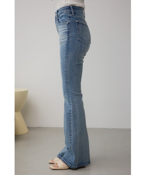 AZUL by moussy(アズールバイマウジー)の「AZUL DENIM フレアデニム(デニムパンツ・レディース・ライトブルー/ブルー/ライトブラック・MEDIUM/SMALL/X-SMALL/LARGE)」の9枚目の写真