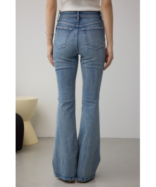AZUL by moussy(アズールバイマウジー)の「AZUL DENIM フレアデニム(デニムパンツ・レディース・ライトブルー/ブルー/ライトブラック・MEDIUM/SMALL/X-SMALL/LARGE)」の10枚目の写真