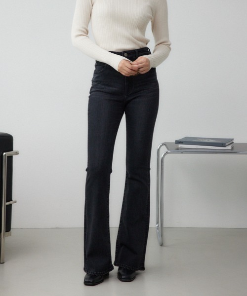 AZUL by moussy（アズールバイマウジー）の「AZUL DENIM フレアデニム（デニムパンツ・レディース・ライトブルー/ブルー/ライトブラック・MEDIUM/SMALL/X-SMALL/LARGE）」の18枚目の写真