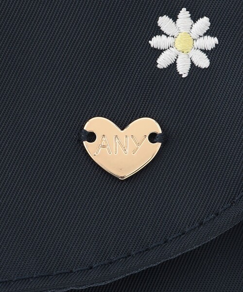 ANY（エニィ）の「総柄刺繍移動ポケット（ショルダーバッグ・キッズ・ネイビー系/ライラック系・F）」の9枚目の写真