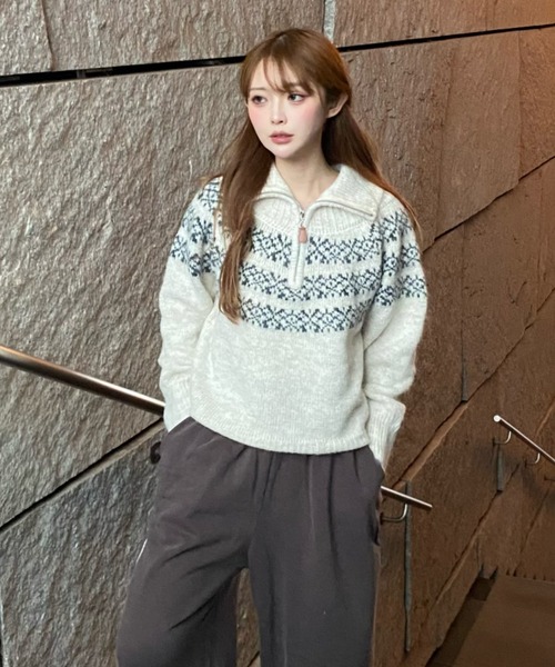 RAY CASSIN（レイカズン）の「ノルディックハーフジップニット（ニット/セーター・レディース・グレー/アイボリー/ブラウン・FREE）」の2枚目の写真