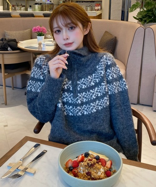 RAY CASSIN（レイカズン）の「ノルディックハーフジップニット（ニット/セーター・レディース・グレー/アイボリー/ブラウン・FREE）」の4枚目の写真