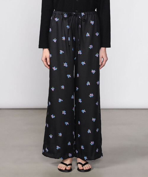 LE GLAZIK（ルグラジック）の「LE GLAZIK | ツイルプリント エラスティックパンツ WOMEN（その他パンツ・レディース・ネイビー/ブラック・36）」の15枚目の写真