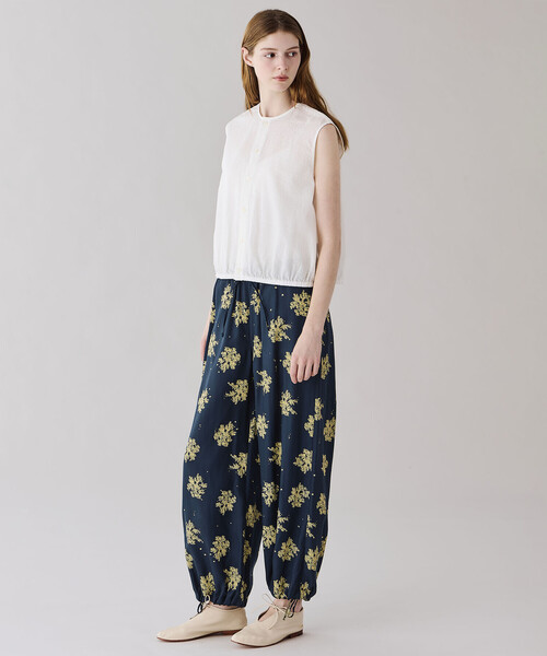 LE GLAZIK（ルグラジック）の「LE GLAZIK | ツイルプリント エラスティックパンツ WOMEN（その他パンツ・レディース・ネイビー/ブラック・36）」の3枚目の写真