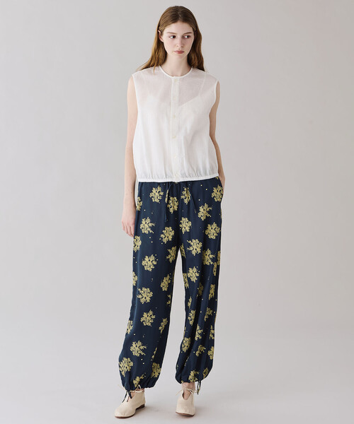 LE GLAZIK（ルグラジック）の「LE GLAZIK | ツイルプリント エラスティックパンツ WOMEN（その他パンツ・レディース・ネイビー/ブラック・36）」の4枚目の写真