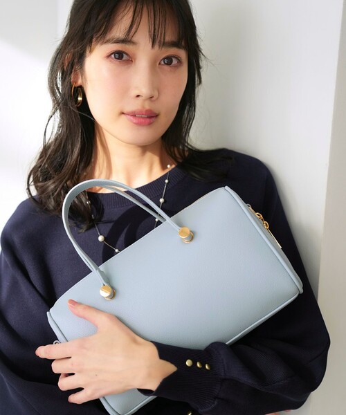 ANY SIS（エニィスィス）の「【2WAY】メタルアクセント ボストンバッグ（ショルダーバッグ・レディース・スカイブルー系9/ブラック系/アイボリー系・F）」の3枚目の写真