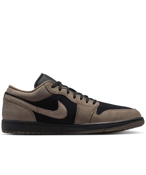 JORDAN BRAND(ジョーダンブランド)の「エア ジョーダン 1 LOW SE メンズシューズ / Air Jordan 1 Low SE Men's Shoes IB7109-005 Black(スニーカー・メンズ・ブラック・29.5/29/28.5/28/27.5/27/25.5/30/25/26/26.5)」の8枚目の写真