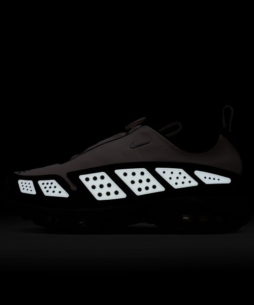 NIKE Air Max SNDR（ナイキ ウィメンズ エア マックス SNDR